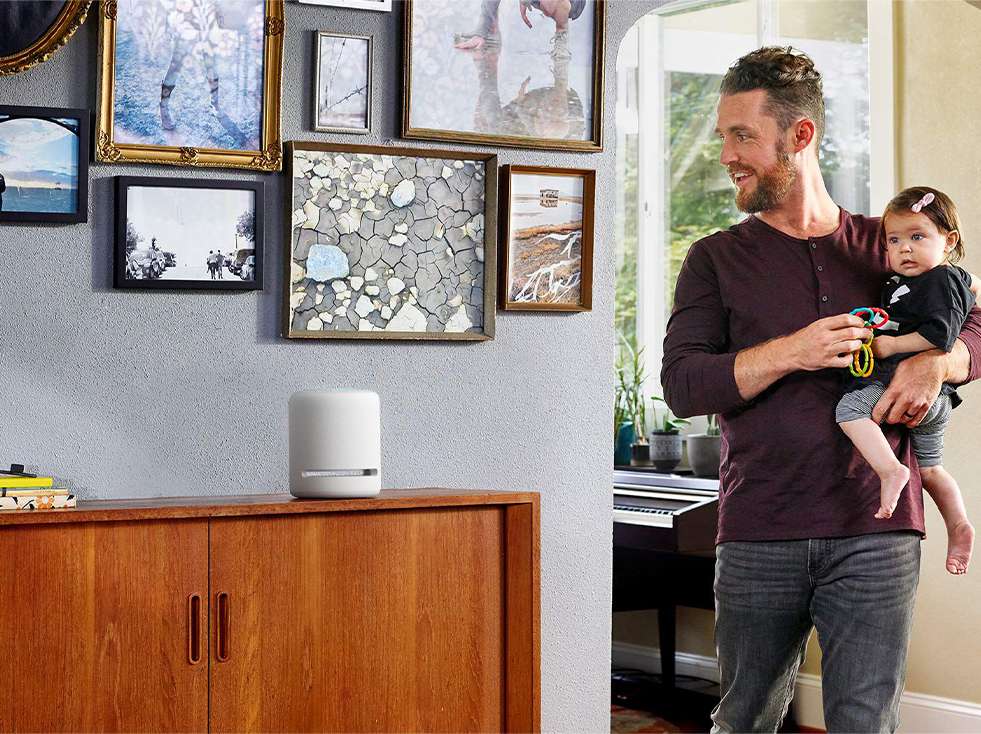 amazon presenta Amazon presenta i nuovi dispositivi Echo Dot ed Echo Studio